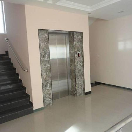 טירופור Landmaark Hotels מראה חיצוני תמונה