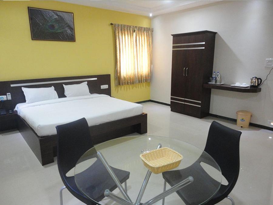 טירופור Landmaark Hotels מראה חיצוני תמונה
